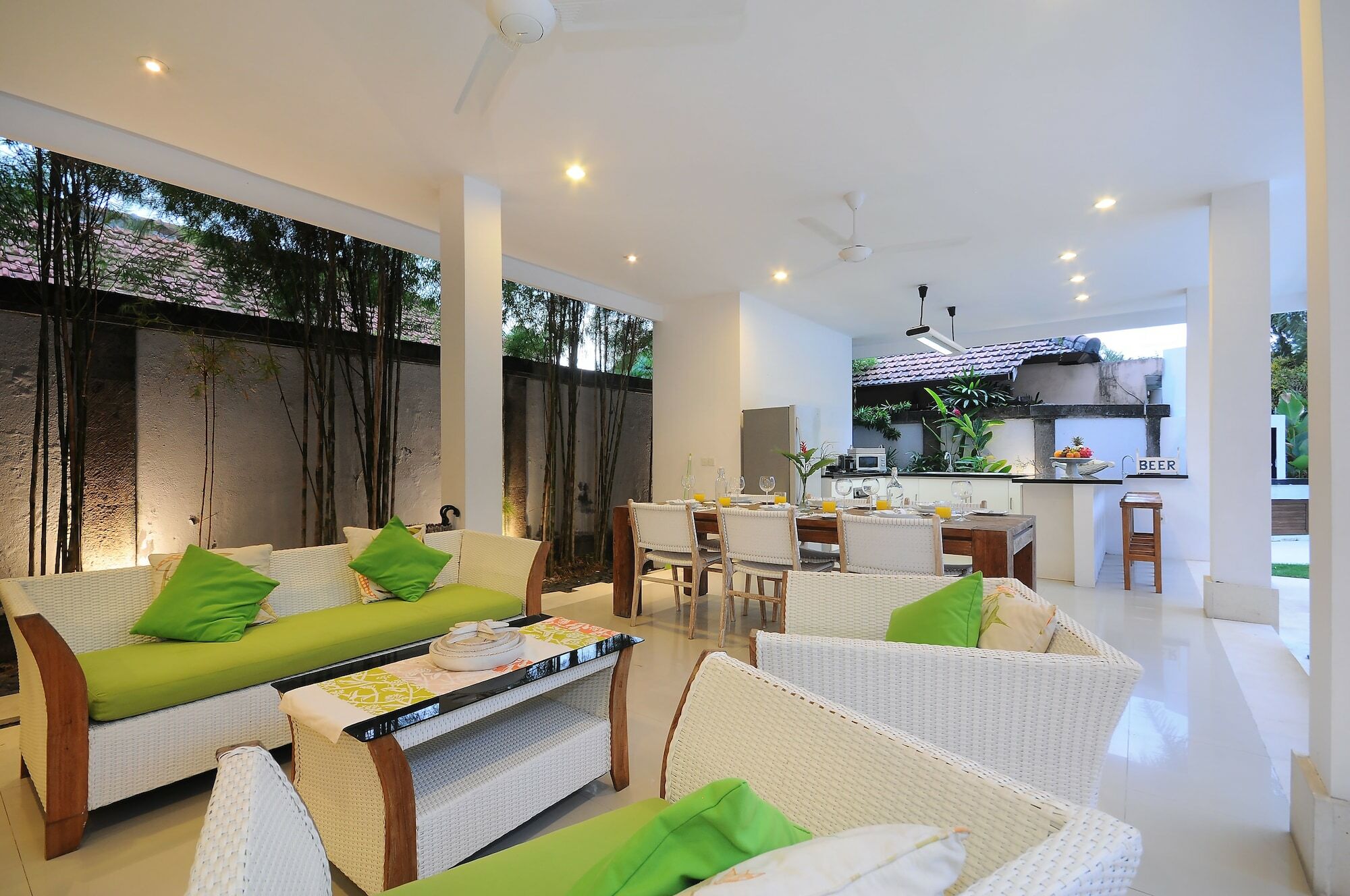 Villa Wania Kuta  Luaran gambar
